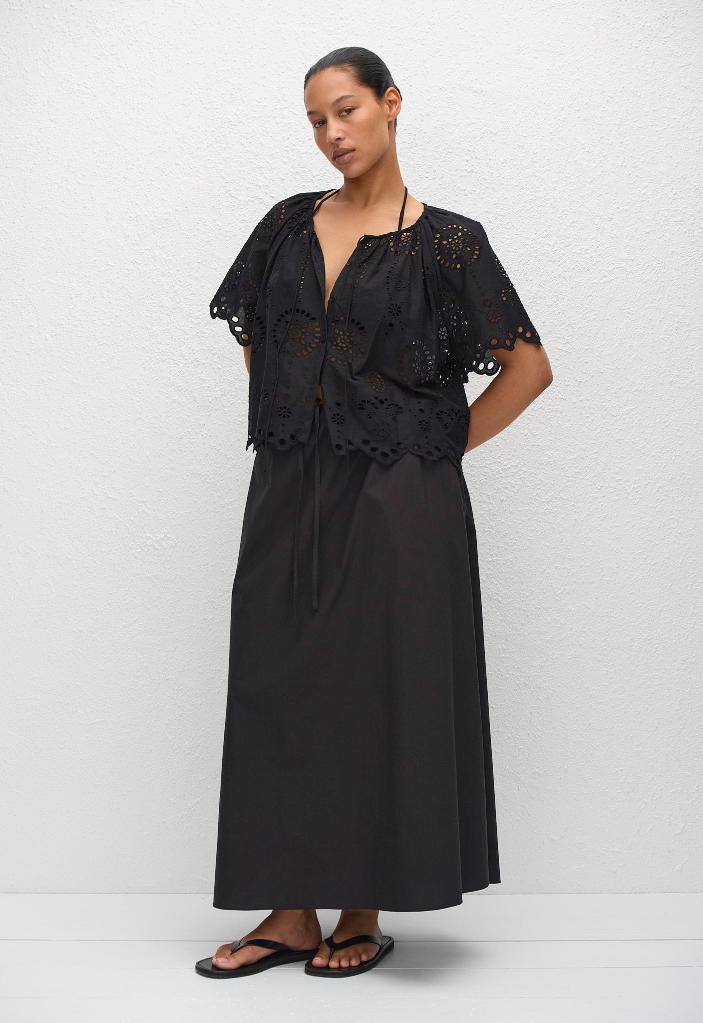 Broderie Blouse - Black - Matteau