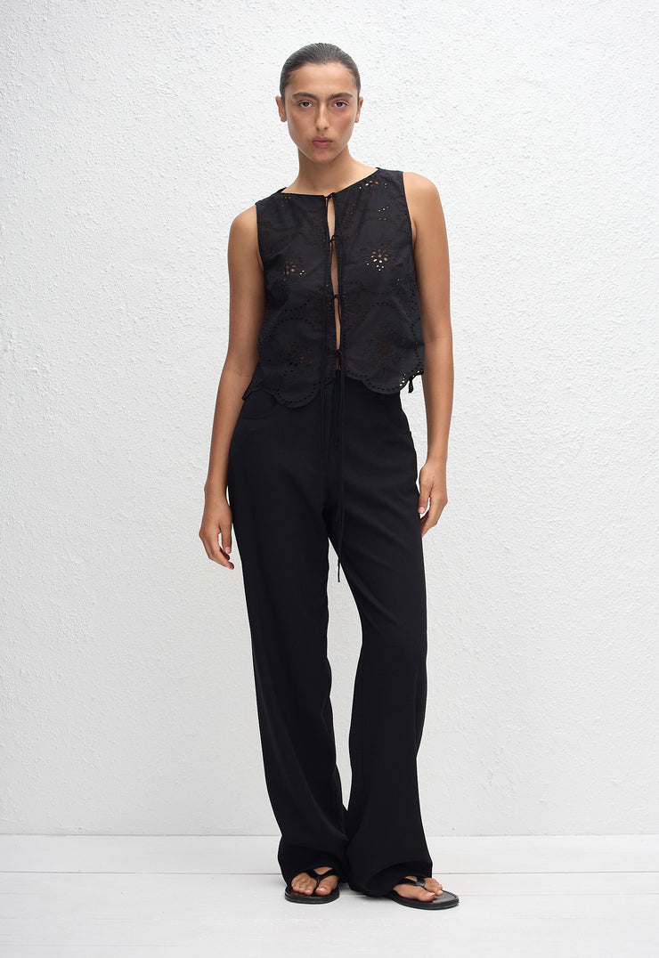 Broderie Tie Blouse - Black - Matteau