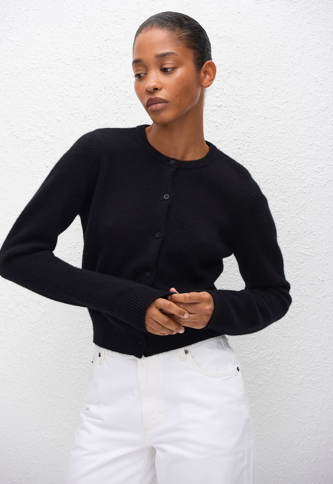 Cashmere Crew Cardigan - Black - Matteau