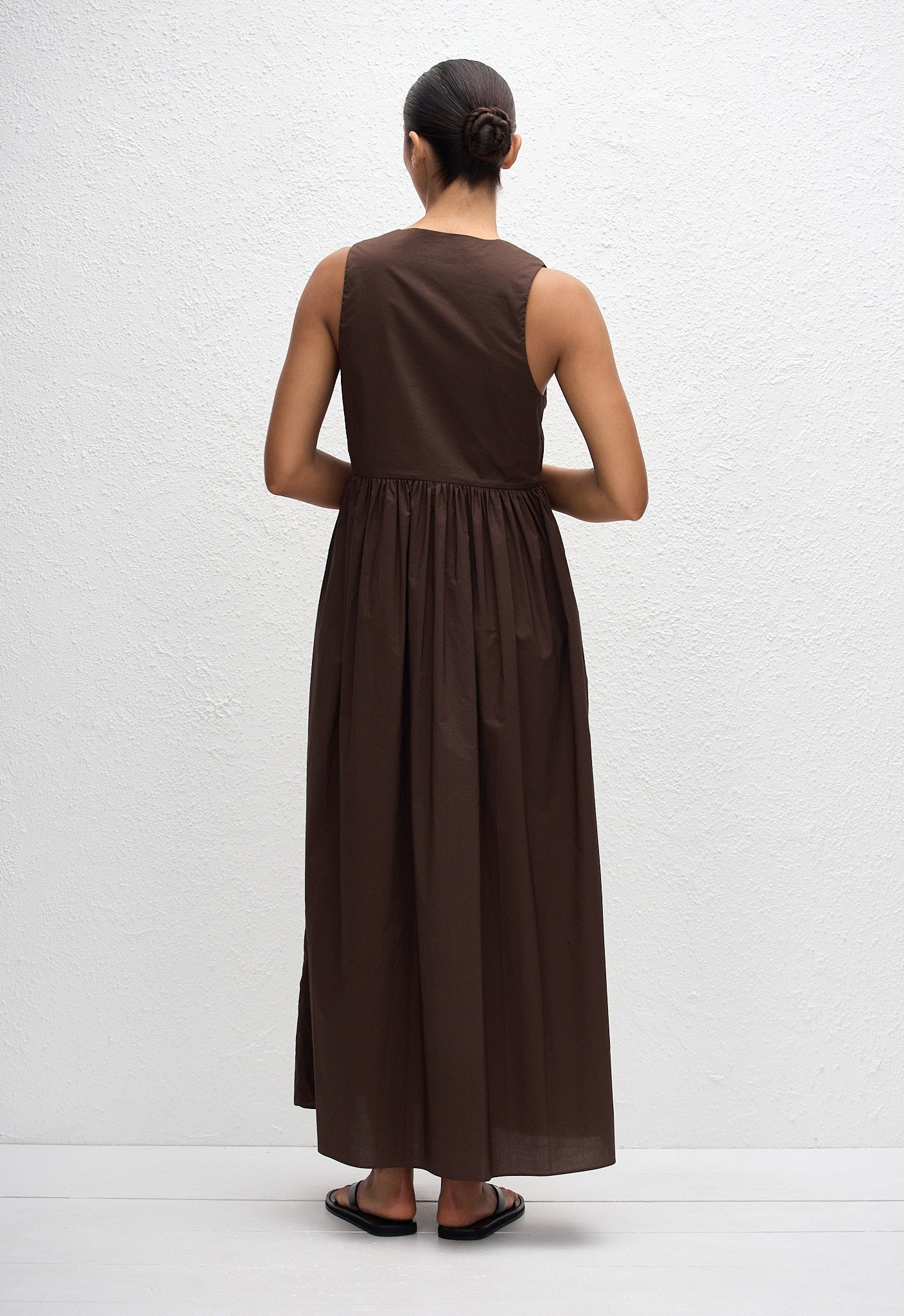 Deep U Sundress - Chocolate - Matteau