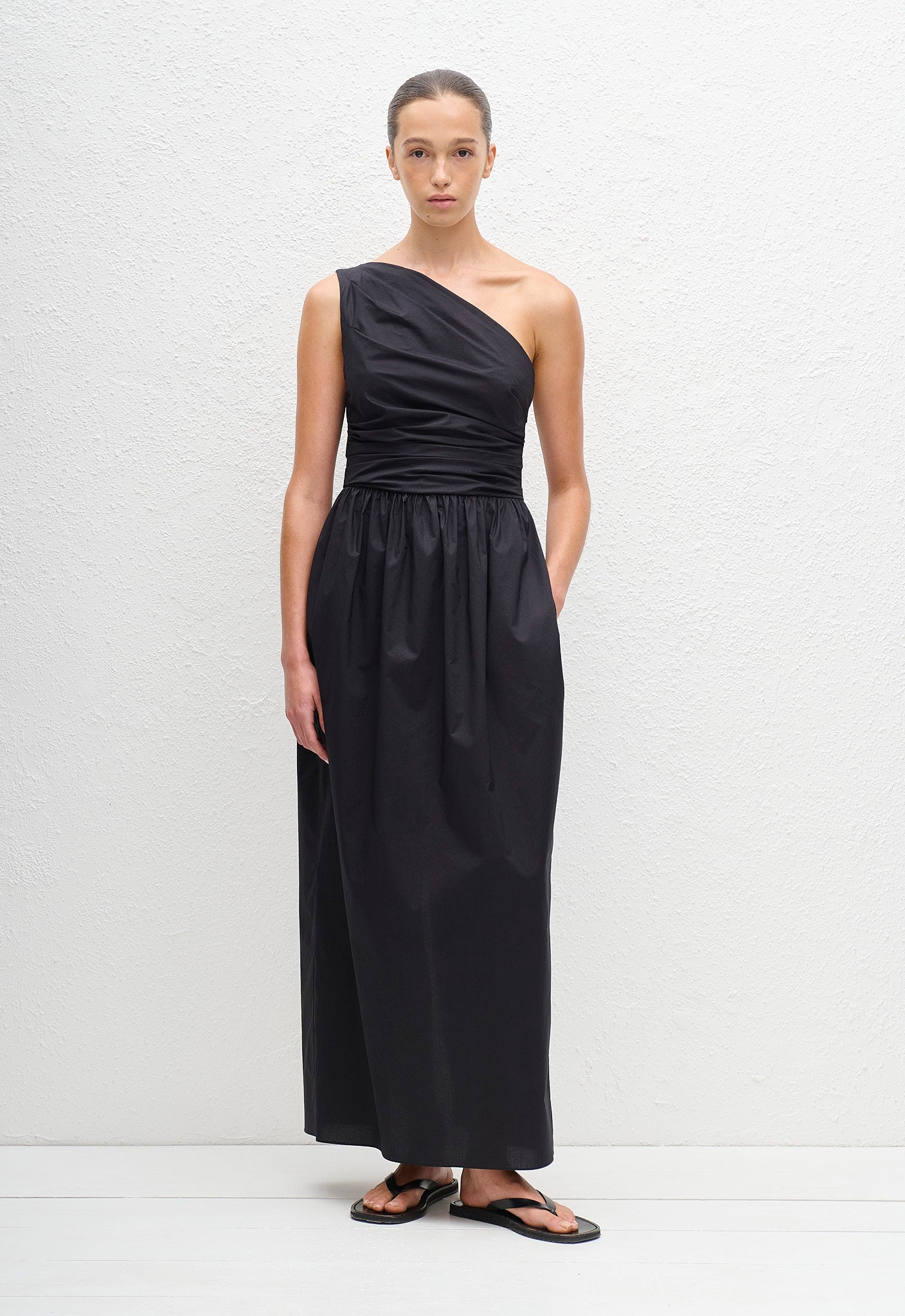One Shoulder Tulip Dress - Black - Matteau