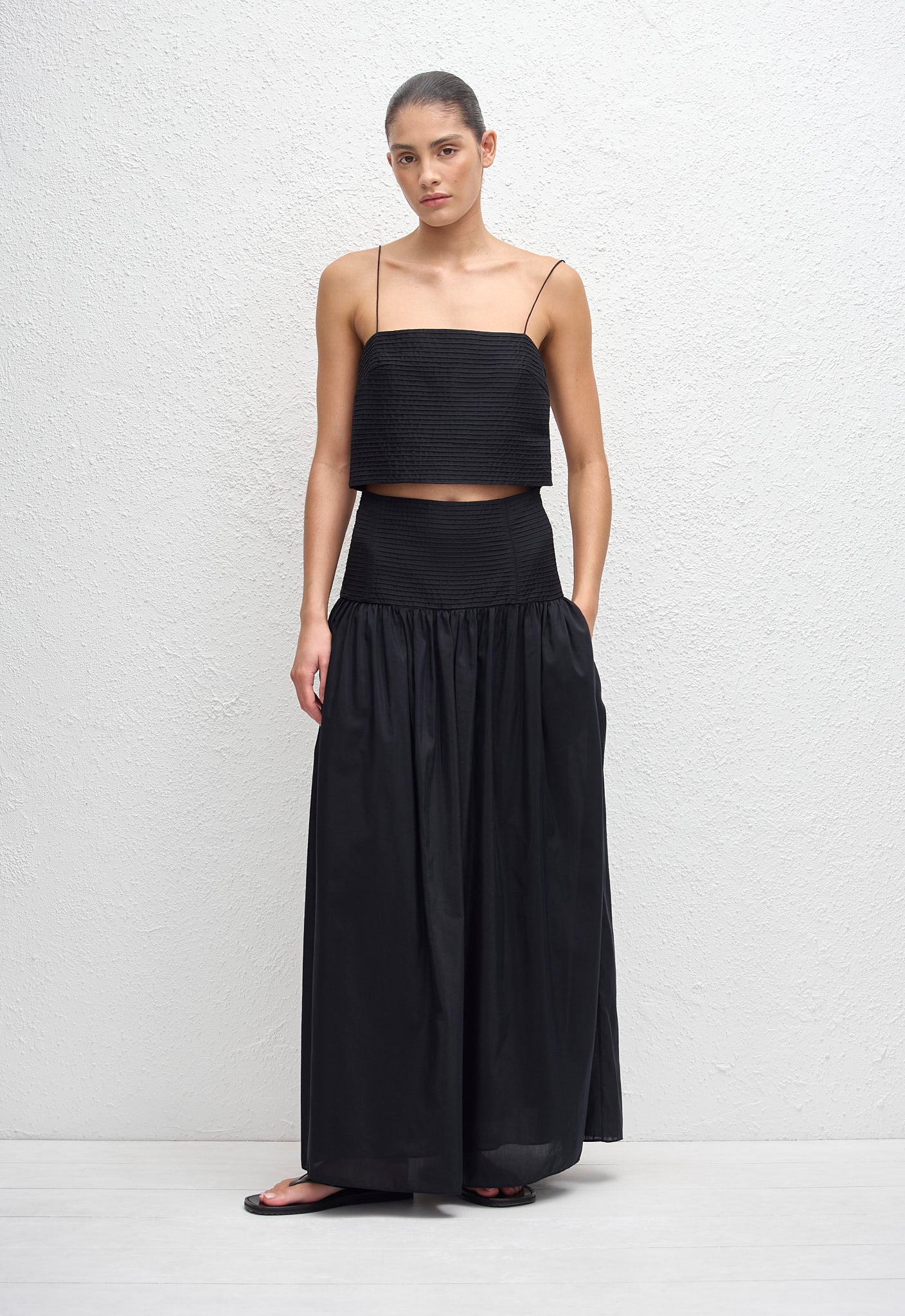 Pintuck Midi Skirt - Black - Matteau