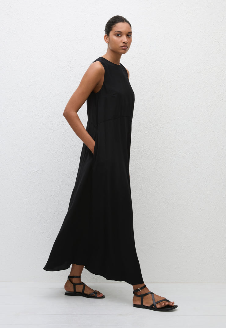 Curved Waist Midi Dress - Black - Matteau