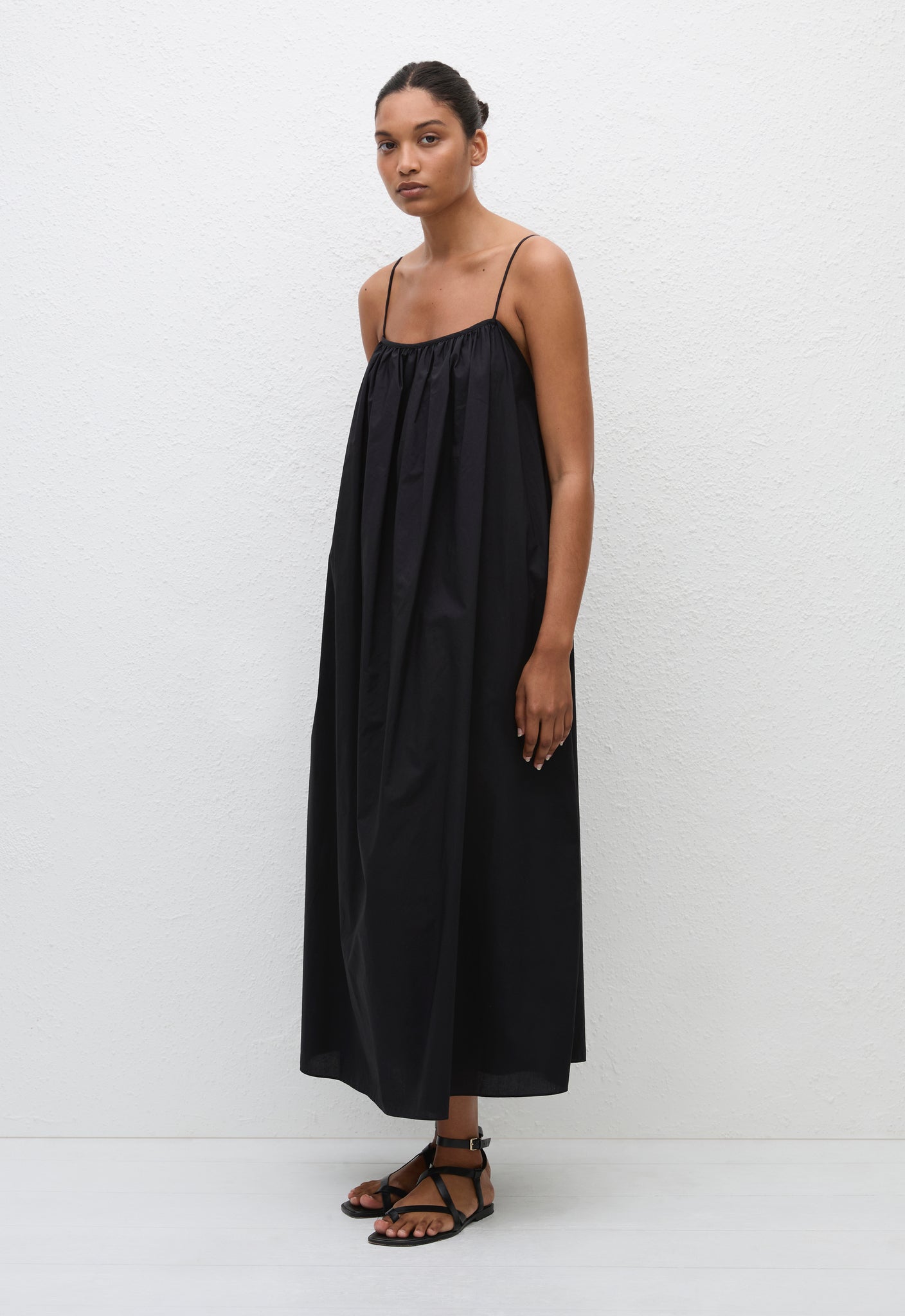 Voluminous Sundress -  Black - Matteau