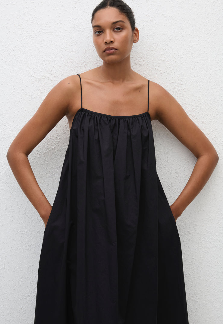 Voluminous Sundress -  Black - Matteau