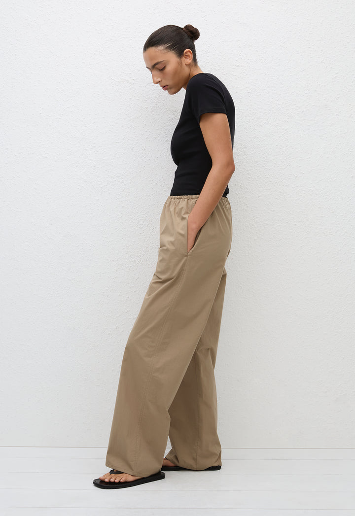 マーガレットハウエルパンツ　Drawcord Trouser Drawcord Pant - Stone - Matteau
