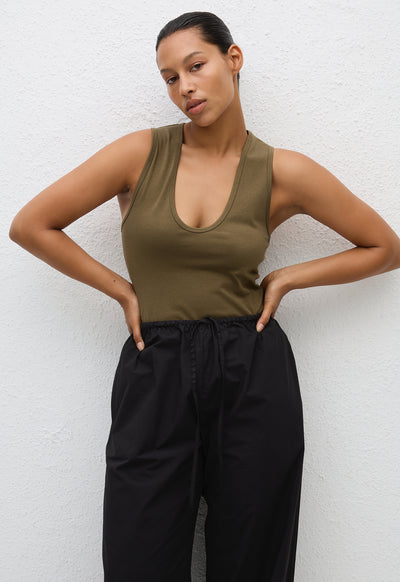 Deep U Tank - Olive - Matteau