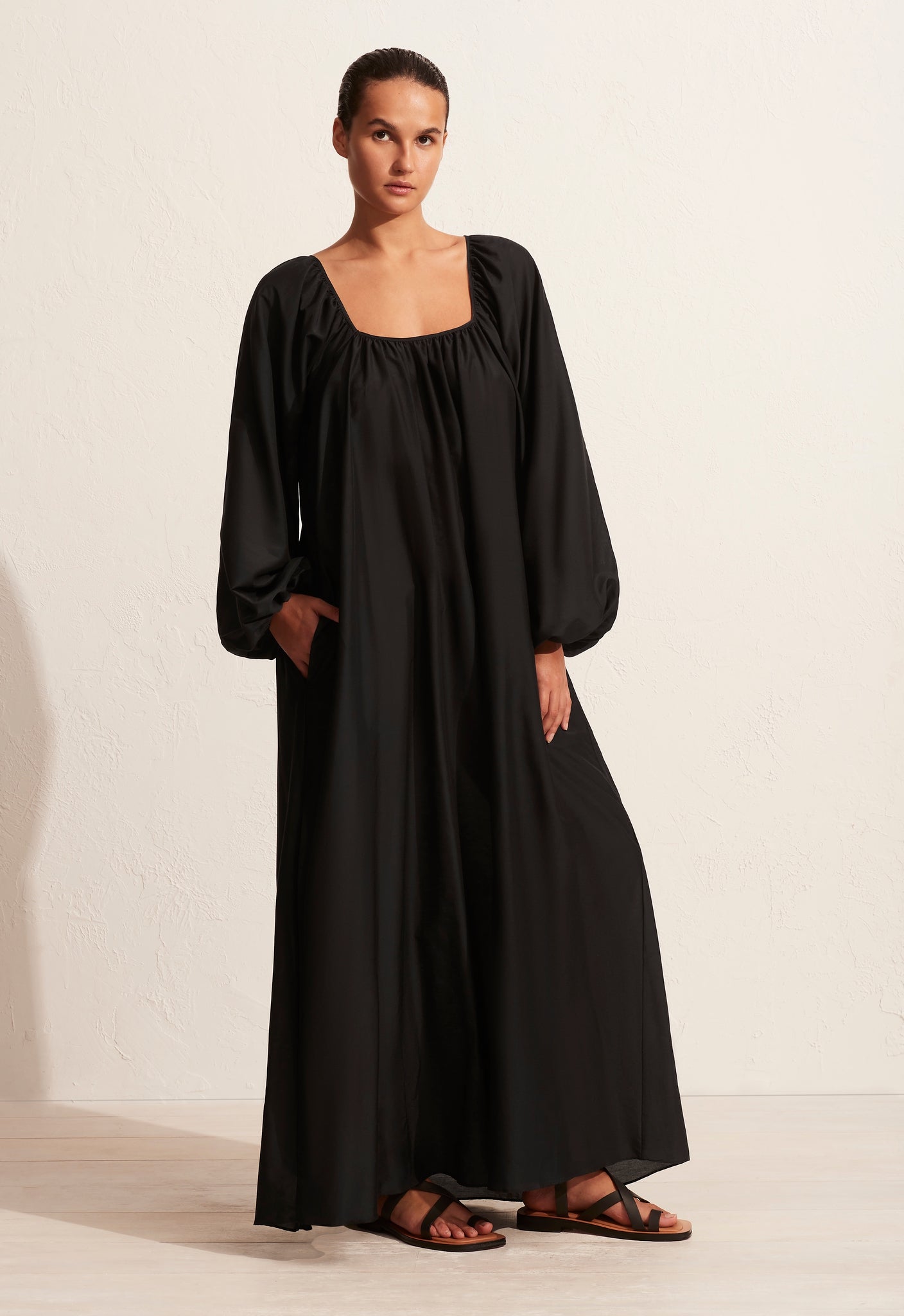 Decolette Dress - Black - Matteau