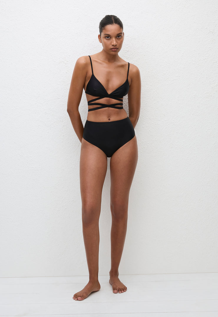 Wrap Triangle Top - Black - Matteau