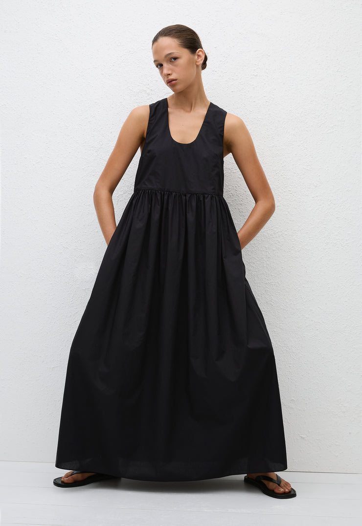 Deep U Sundress - Black - Matteau