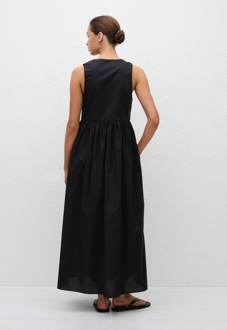 Deep U Sundress - Black - Matteau