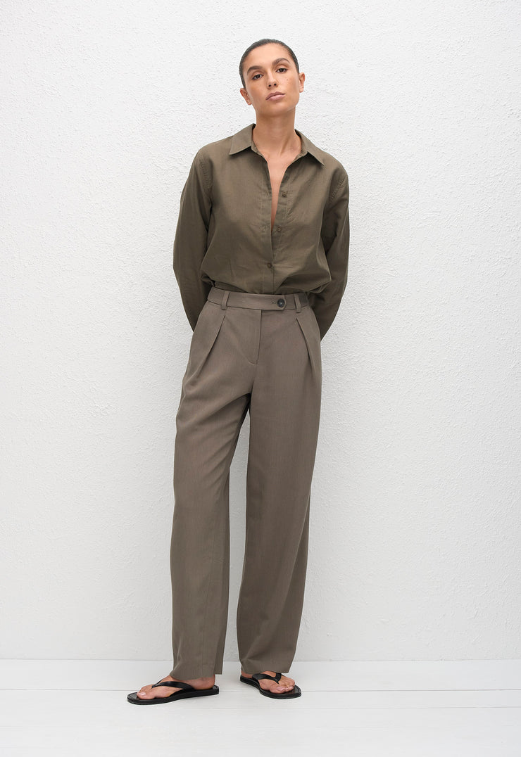 Tailored Pleat Trouser - Myrtle - Matteau