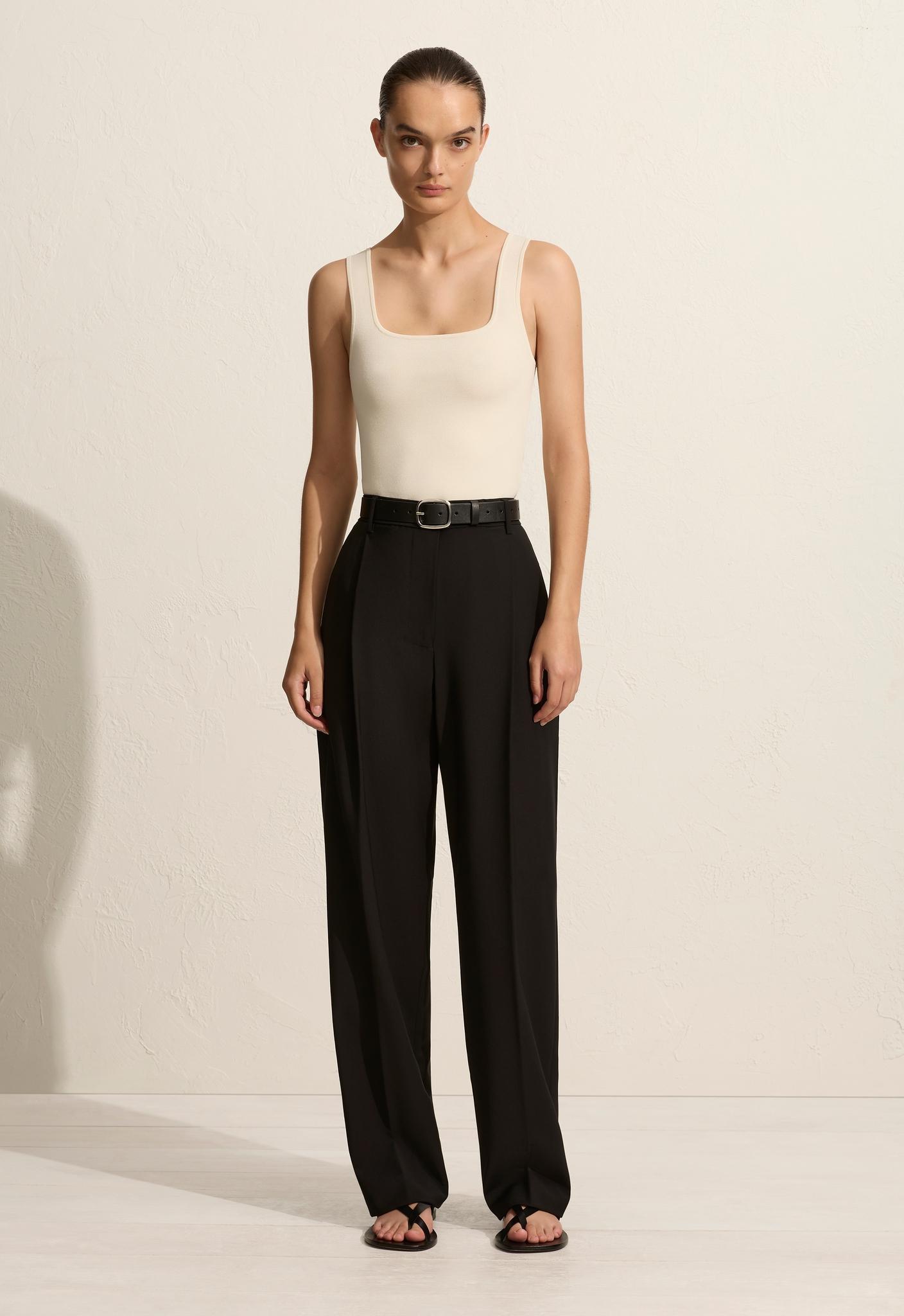 Relaxed Tailored Pleat Trouser - Black - Matteau